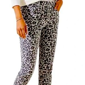 NWT! Loft Curvy Skinny Leopard Print Jeans